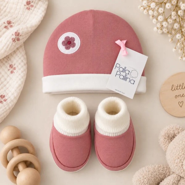 Set Cappellino e Babbucce Neonato Rosa Palla Pallina in 100% cotone