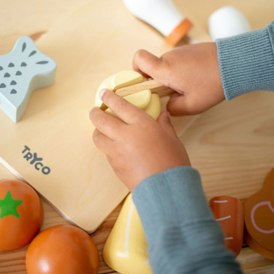 Tagliere in Legno con cibo giocattolo per bambini gioco imitativo